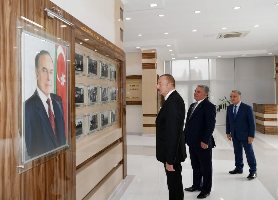 Президент Ильхам Алиев принял участие в открытии Дома молодежи в Билясуваре (ФОТО)