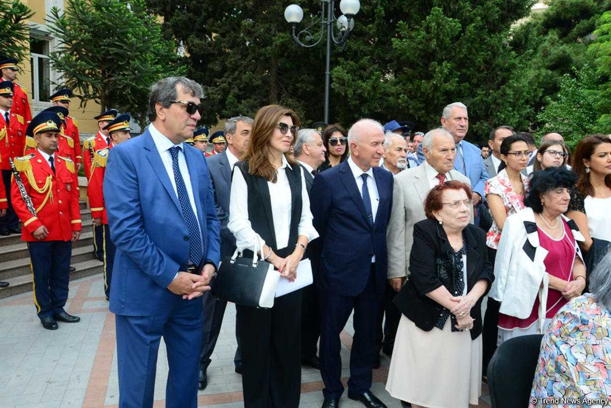 Праздник национальной музыки в Азербайджане - фоторепортаж