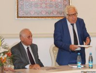 Я вернулся на Родину стихами: поэт из Израиля, влюбленный в Азербайджан (ФОТО)