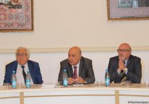 Я вернулся на Родину стихами: поэт из Израиля, влюбленный в Азербайджан (ФОТО)