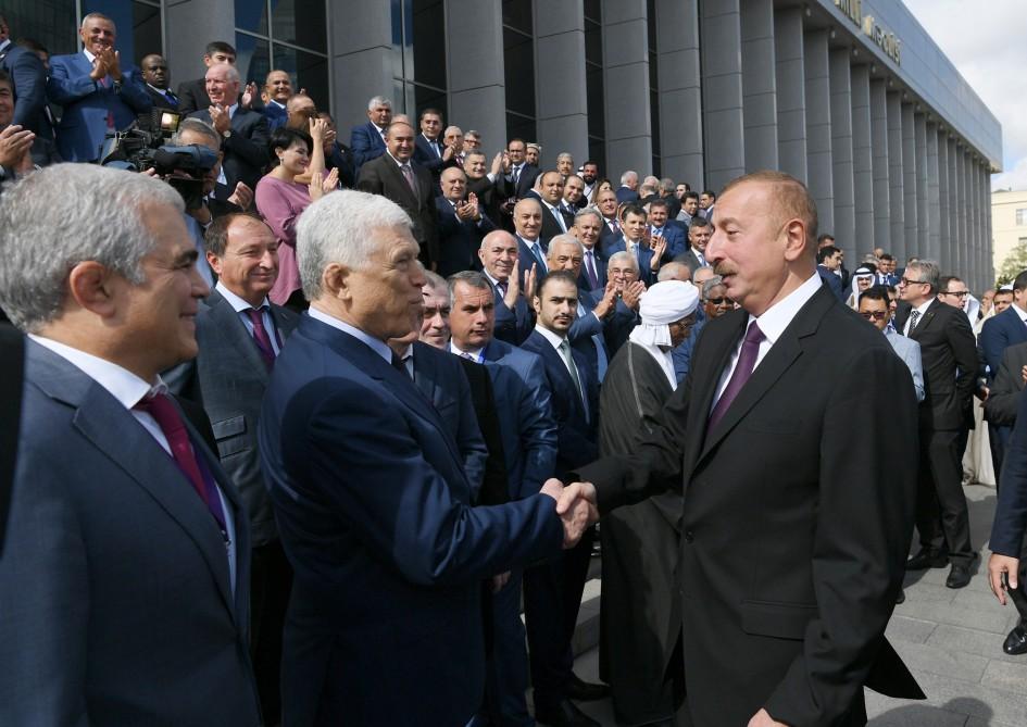 Президент Ильхам Алиев принял участие в торжественном заседании по случаю 100-летия азербайджанского парламента  (ФОТО) (версия 2)