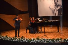 Восторг и аплодисменты: концерт Азера Демирова и Зульфии Садыговой (ФОТО)