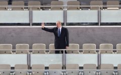 President Ilham Aliyev watched bronze medal bout of World Judo Championships (PHOTO)