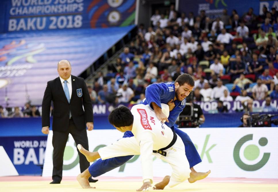 President Ilham Aliyev watched bronze medal bout of World Judo Championships (PHOTO)
