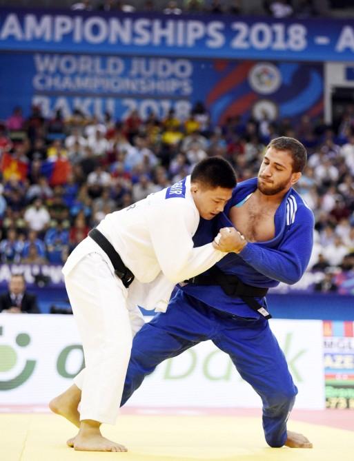 President Ilham Aliyev watched bronze medal bout of World Judo Championships (PHOTO)
