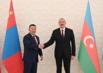 Состоялась встреча президентов Азербайджана и Монголии (ФОТО)