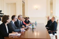 Президент Ильхам Алиев принял делегацию во главе с вице-президентом  Европейского инвестиционного банка (ФОТО)