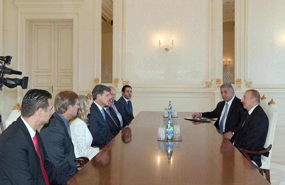 Azerbaijani president receives delegation led by Special Olympics chairman (PHOTO)