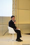 В Центре Гейдара Алиева известный немецкий ученый Михаэль Хесс выступил с лекцией "Осознание Насими в современном контексте" (ФОТО)