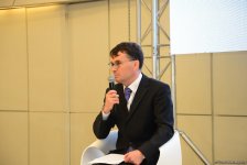В Центре Гейдара Алиева известный немецкий ученый Михаэль Хесс выступил с лекцией "Осознание Насими в современном контексте" (ФОТО)