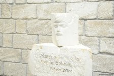 Вице-президент Фонда Гейдара Алиева Лейла Алиева и президент Baku Media Center Арзу Алиева посетили выставку "От отходов к искусству" (ФОТО)