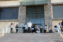 Вице-президент Фонда Гейдара Алиева Лейла Алиева и президент Baku Media Center Арзу Алиева посетили выставку "От отходов к искусству" (ФОТО)