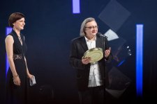 Их называют водовозами и прислугой, они жертвуют своими карьерами…Премьера в Баку (ВИДЕО,ФОТО)