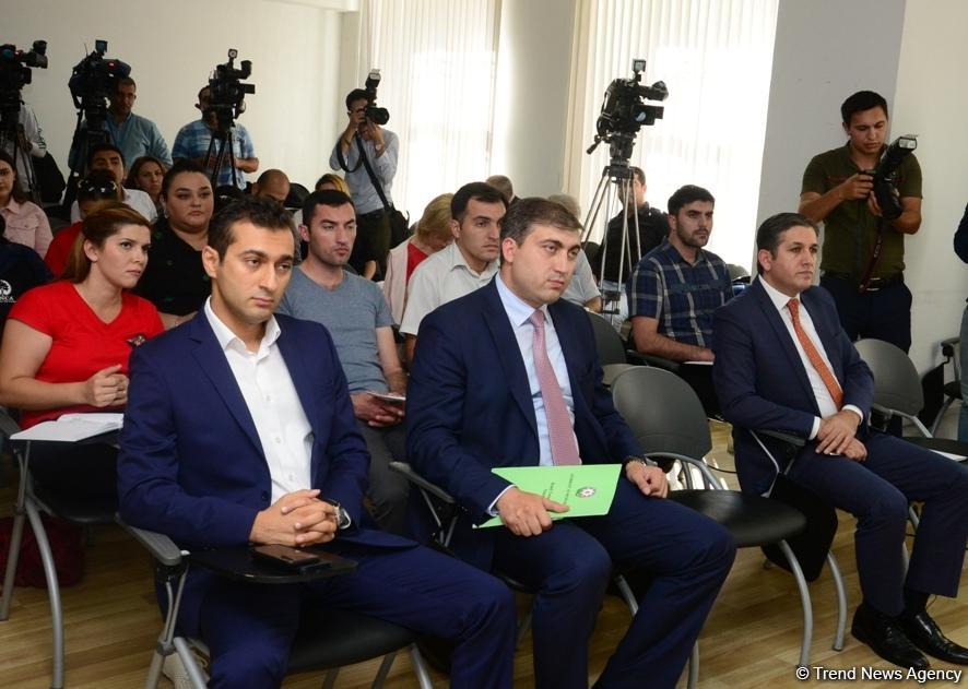 Beekeepers to supply 150 tons of honey to trade fair in Baku (PHOTO)