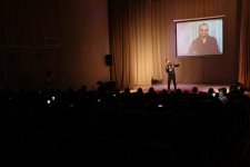 Азербайджанские артисты поздравили учителей с праздником (ФОТО)