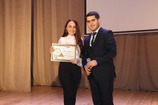 Азербайджанские артисты поздравили учителей с праздником (ФОТО)