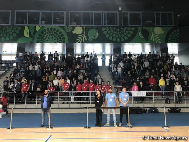 В Баку проходит II Олимпиада роботов (ФОТО)
