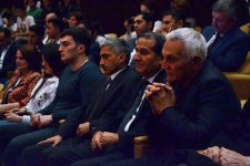 В Баку проходит Фестиваль азербайджанских народных песен (ФОТО)