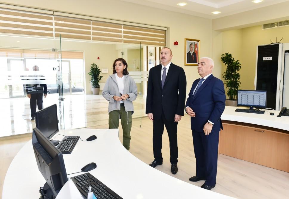 Президент Ильхам Алиев и Первая леди Мехрибан Алиева приняли участие в открытии Парка ветряной энергии «Ени Яшма» в Хызы (ФОТО)