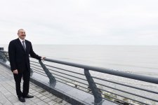Президент Ильхам Алиев ознакомился с условиями, созданными в комплексе приморского парка-бульвара в Астаре (ФОТО)