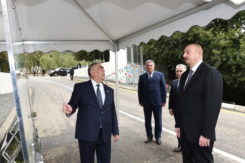 Президент Ильхам Алиев принял участие в открытии дороги в Лерикском районе (ФОТО)