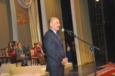 Торжественно отмечено 50-летие Мингячевирского государственного драматического театра (ФОТО)