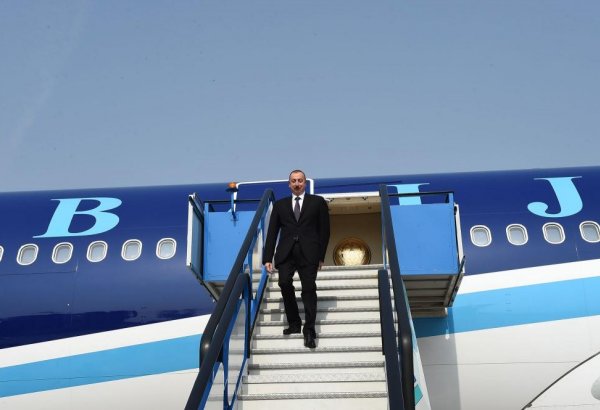 President Ilham Aliyev arrives in Turkey for working visit (PHOTO)