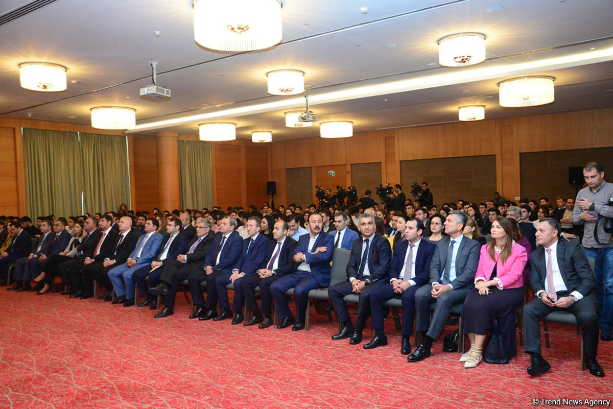 В Азербайджане представлена новая версия портала virtualkarabakh.az (ФОТО)