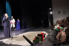 Нубар Новрузова в 60 лет "стала матерью" – праздник для друзей и зрителей (ФОТО)