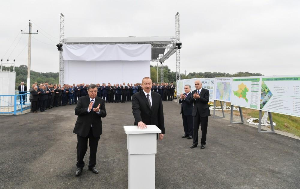 Президент Ильхам Алиев принял участие в церемонии открытия нового канала-притока реки Араз (ФОТО)