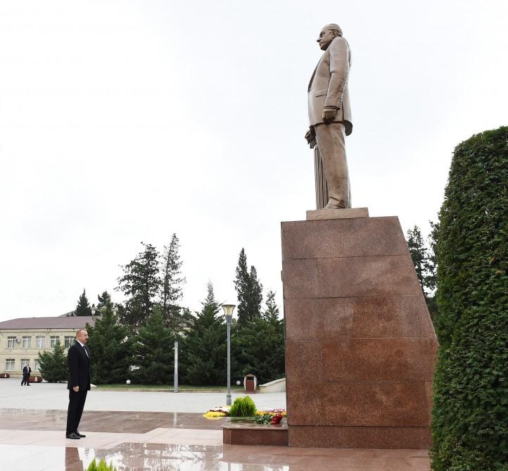 Президент Ильхам Алиев прибыл в Имишлинский район (ФОТО)