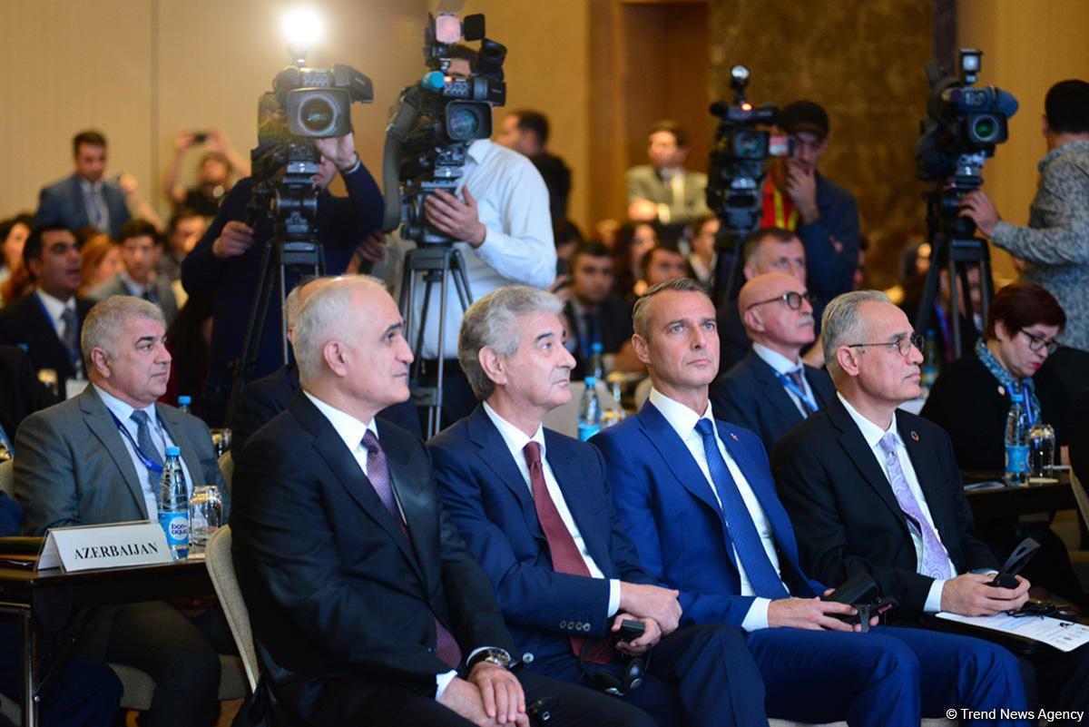 Фоторепортаж с Бакинского форума по устойчивому развитию
