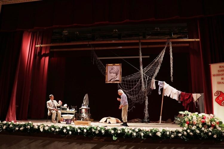Рафиг Азимов в юбилей "раскрыл тайну жены – проводницы" (ФОТО)