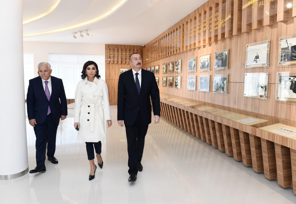 Президент Ильхам Алиев и Первая леди Мехрибан Алиева приняли участие в открытии Центра Гейдара Алиева в Шеки (ФОТО)