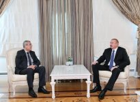 Президент Ильхам Алиев принял министра административных реформ и госслужбы Марокко (ФОТО)