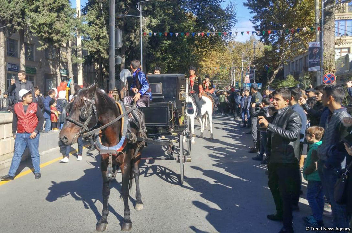В Гёйчае  открылся красочный Фестиваль граната (ФОТО)