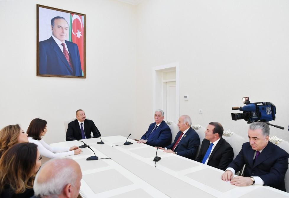 Президент Ильхам Алиев и Первая леди Мехрибан Алиева приняли участие в открытии Агдамского центра мугама (ФОТО)