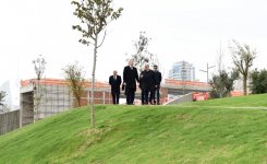 Президент Ильхам Алиев ознакомился с работами по благоустройству и созиданию вокруг бакинской мечети Тезепир (ФОТО)