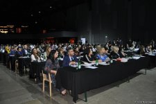В Баку проходит конференция, посвященная женскому предпринимательству (ФОТО)
