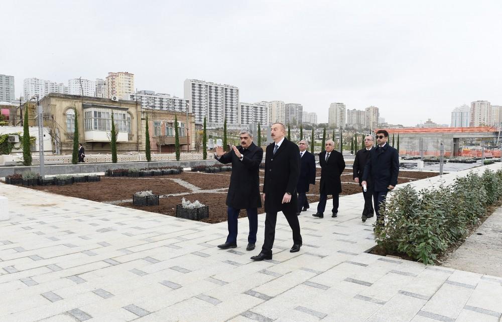 Президент Ильхам Алиев ознакомился с работами по благоустройству и созиданию вокруг бакинской мечети Тезепир (ФОТО)