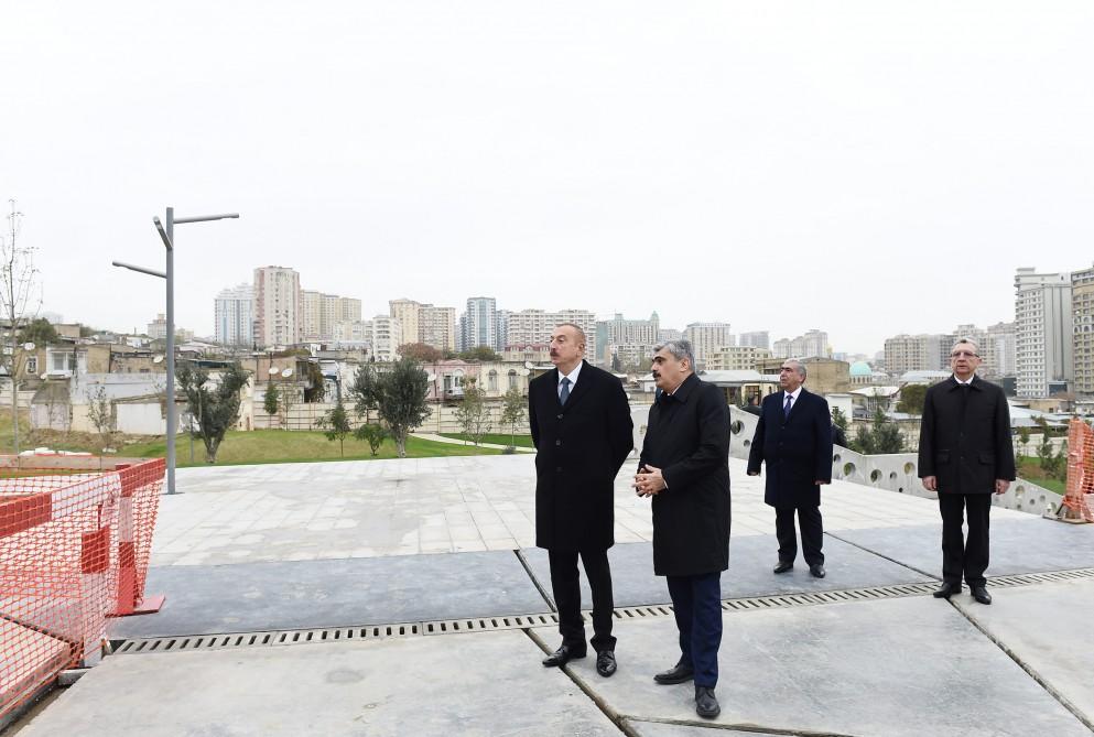 Президент Ильхам Алиев ознакомился с работами по благоустройству и созиданию вокруг бакинской мечети Тезепир (ФОТО)