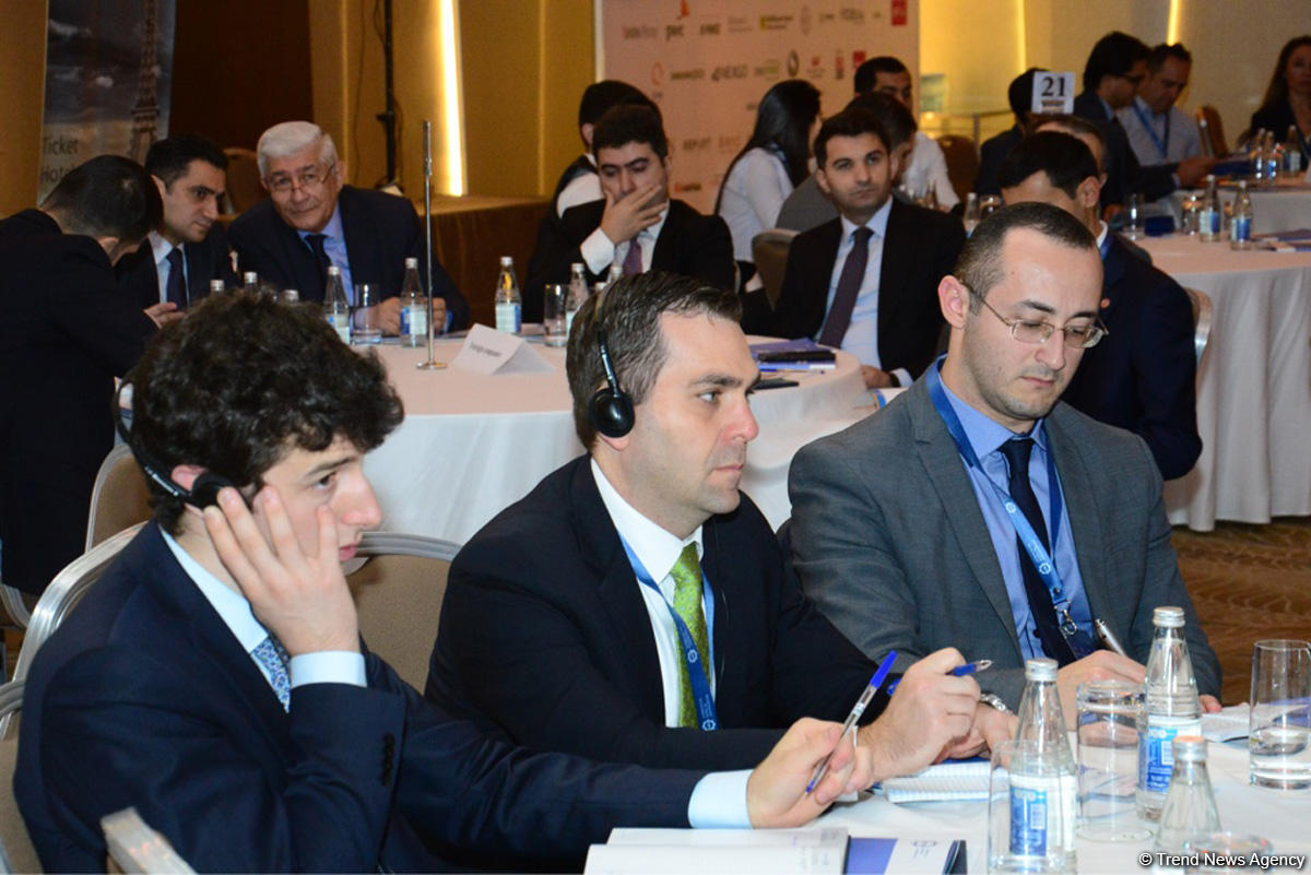 Central Bank: Share of cash payments to sharply decline in Azerbaijan (PHOTO)