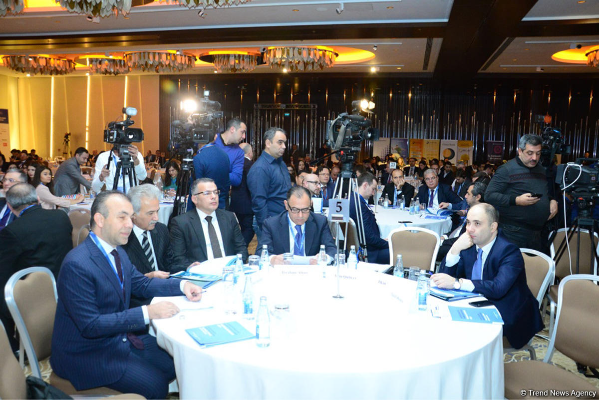 Central Bank: Share of cash payments to sharply decline in Azerbaijan (PHOTO)