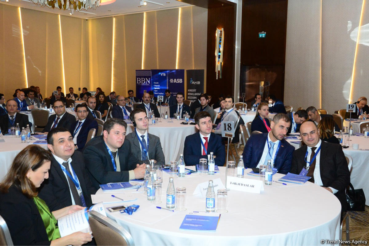 Central Bank: Share of cash payments to sharply decline in Azerbaijan (PHOTO)