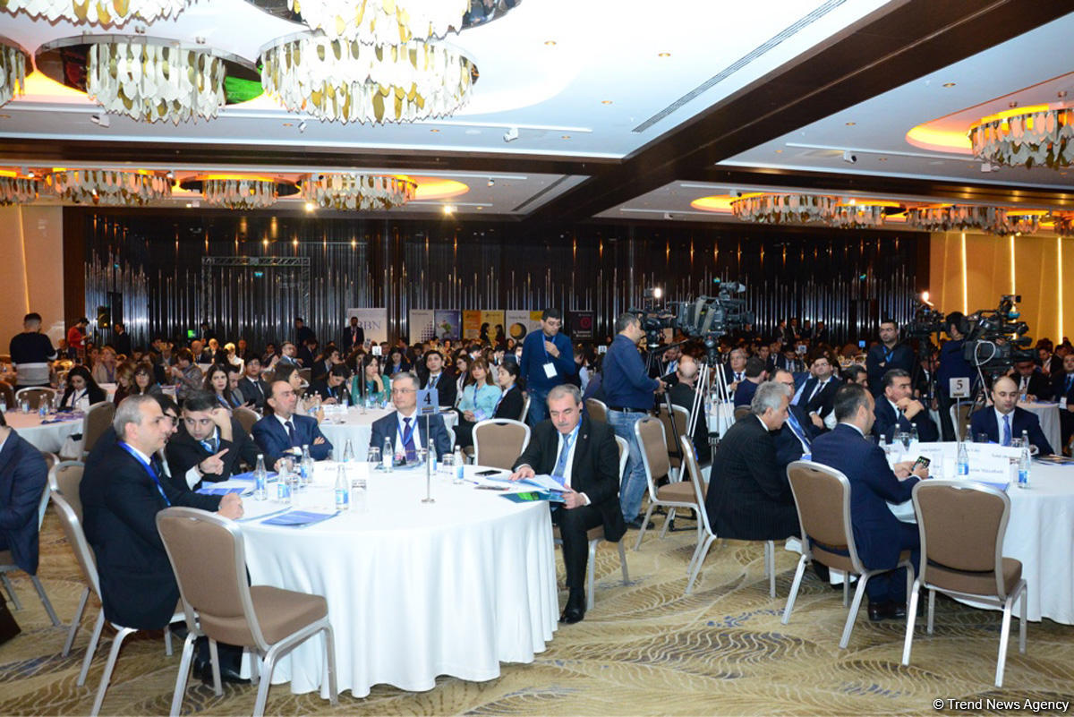 Central Bank: Share of cash payments to sharply decline in Azerbaijan (PHOTO)