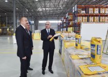 Президент Ильхам Алиев принял участие в открытии завода строительных химикатов в Сумгайытском химико-промышленном парке (ФОТО)