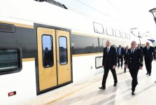 Президент Ильхам Алиев принял участие в открытии комплекса железнодорожного вокзала Сумгайыта (ФОТО)