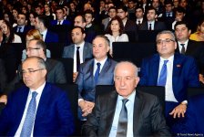 В Баку прошел VIII Форум азербайджанской молодежи (ФОТО)