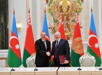 Azerbaijan, Belarus sign bilateral documents (PHOTO)