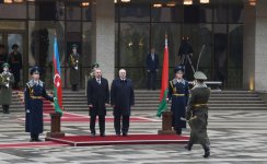 В Минске состоялась церемония официальной встречи Президента Азербайджана Ильхама Алиева (ФОТО)